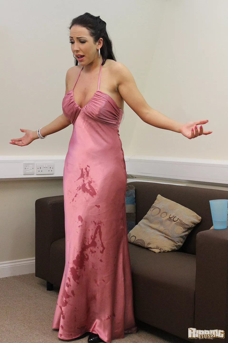 You know baby, I have a huge fetish for satin dresses. 😏💦 posted by punchlover101