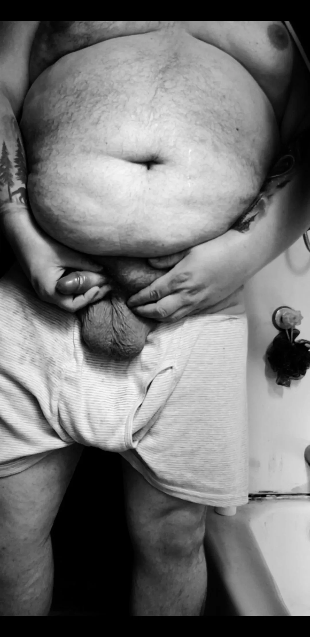 You know I'm hard for you 😏😉 posted by sleepy-gamer-boy