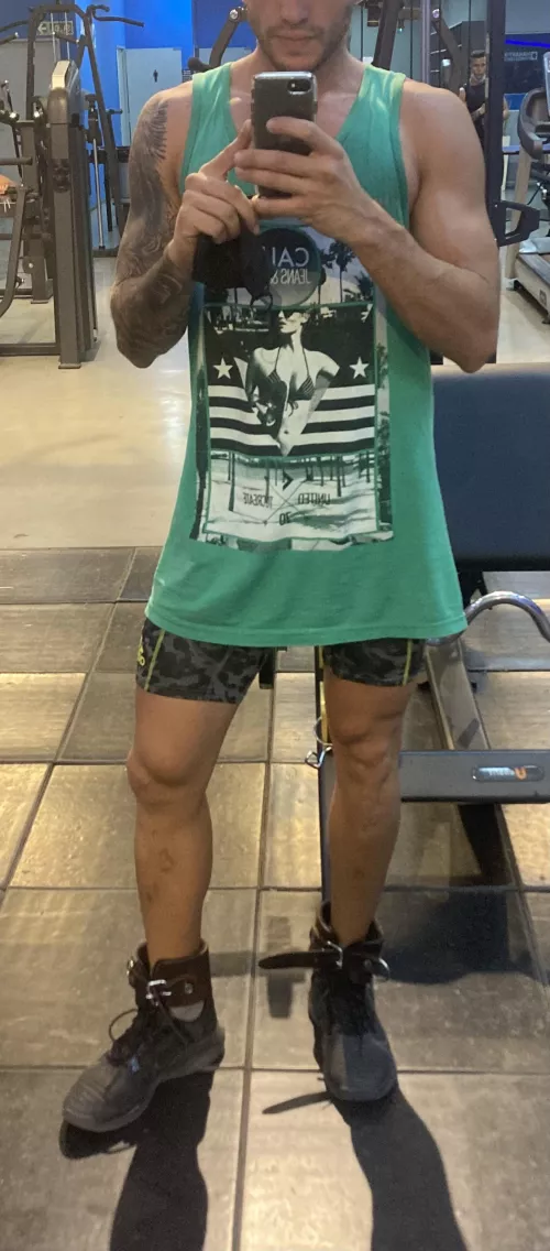 You know it’s time to squad because I’m wearing tights by nachingun