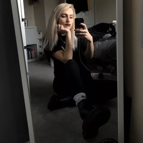 You know I’ve got a major fetish for milking big cocks! Either with my hands or feet I love it my obsession knows no bounds! Thought this was the right place to express this! I’m sure some of you relate by Alwaysinbetweener