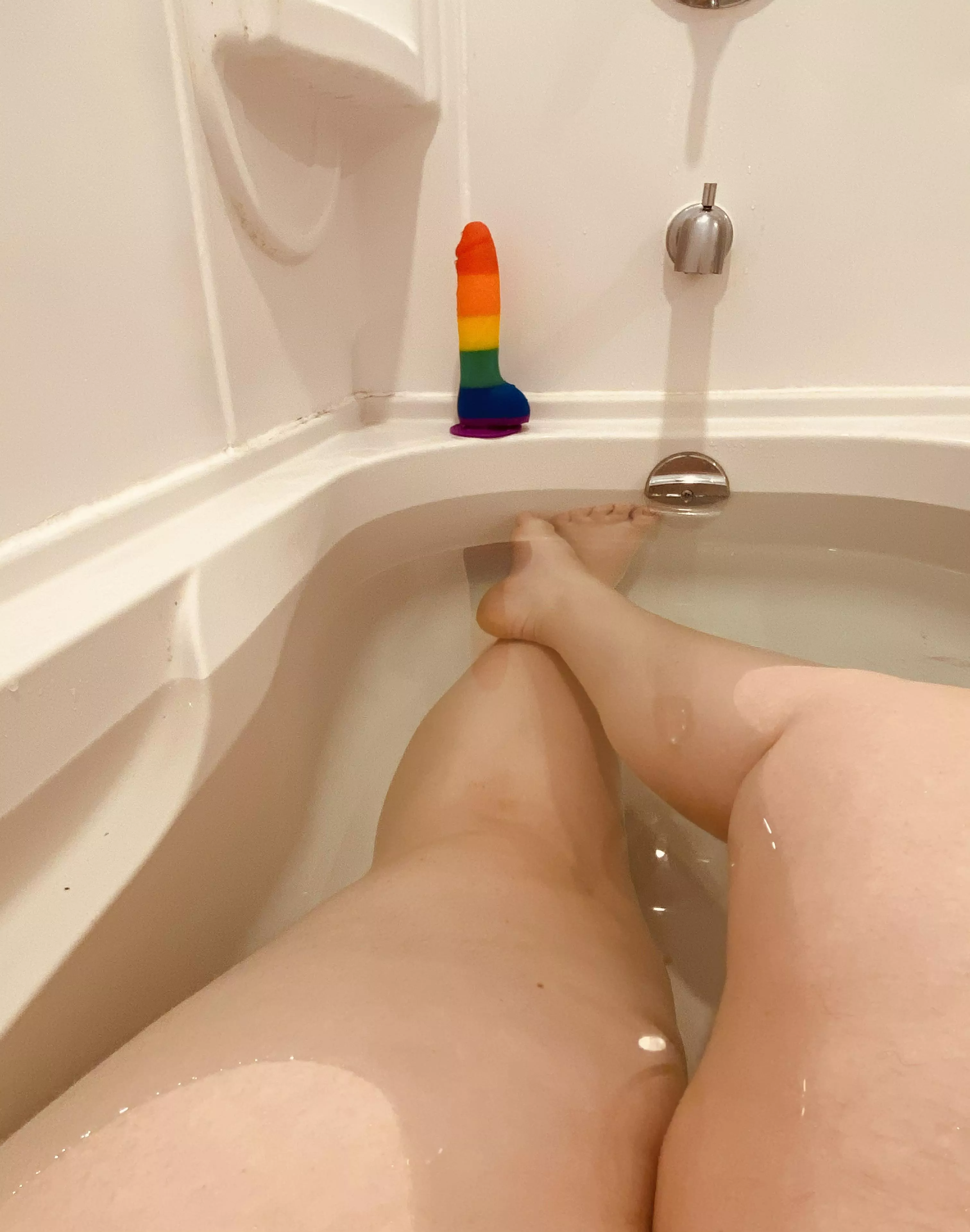 You know what’s about to happen posted by ameeliaa08