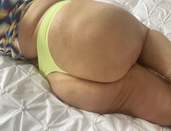 🟡you know when you just feel naughty? … 😏🟡 by Letsgogirls69