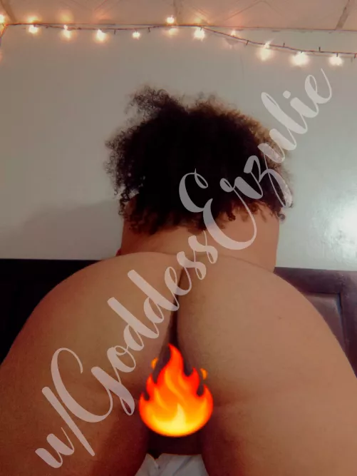 You know you want me to sit on your face 🍆🍑💦[Selling] - PIC - VID - SEXTING - GFE - kik: GoddessErzulie by GoddessErzulie