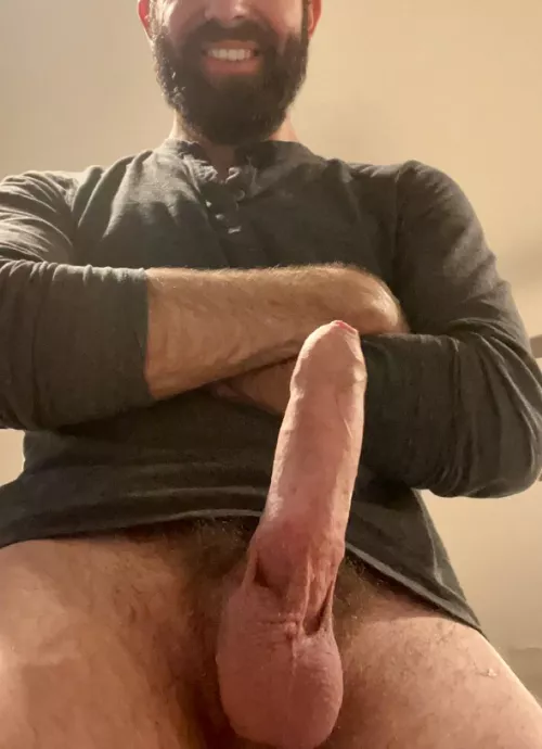 You like being on your knees, don’t you? by TallDrinkOfLaCroix