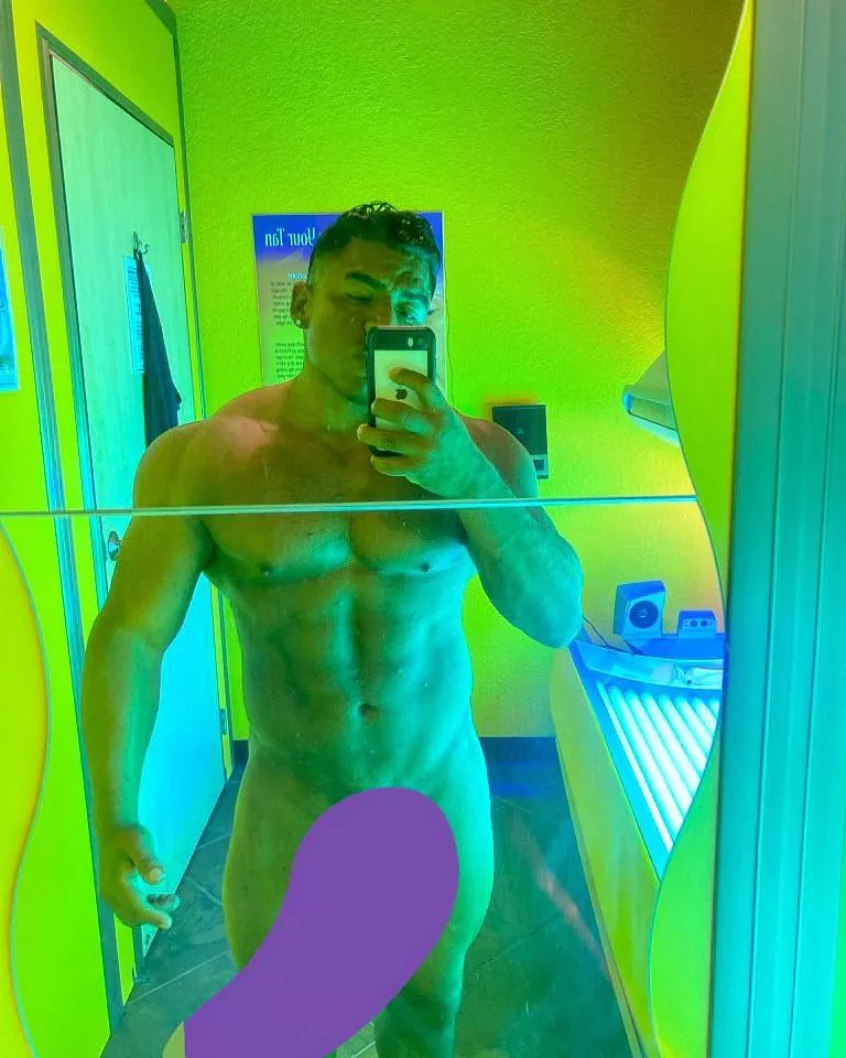 You like me tanned? posted by Lorenzosexy