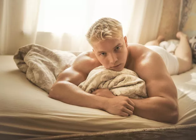 You Like my Muscle Butt? by timlaurenz_