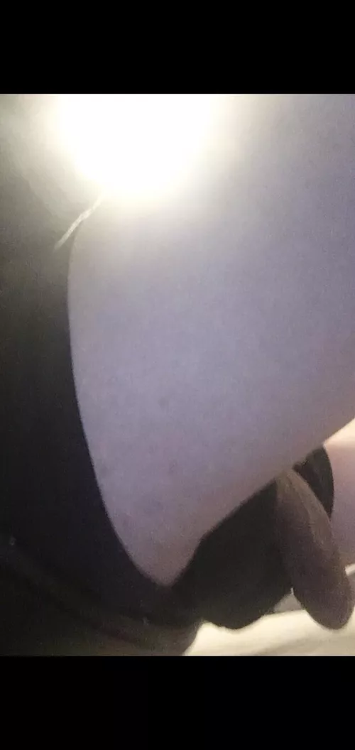 You look over in the locker room and see this by Wolf_in_sheeps_skin