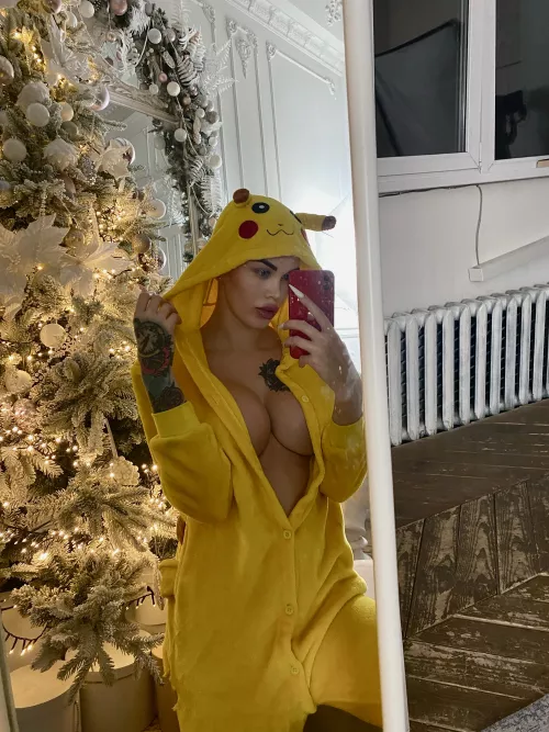 You more of an ass or titties kinda guy? by MrLunar__