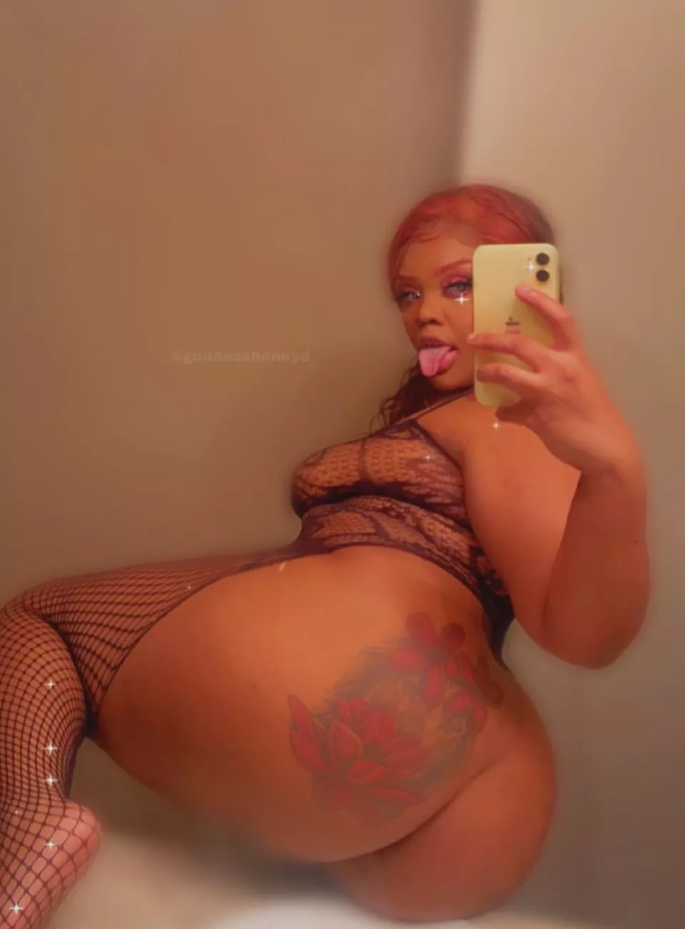 You nutting in me or on me? posted by Ouuushehoney