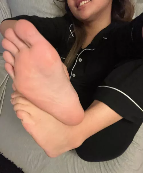 You ready to lick my soles all over? by Missjvuu