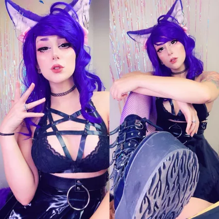 You said to step on you. is now a good time? 😈 by Emery Fennec by Emeryfennec