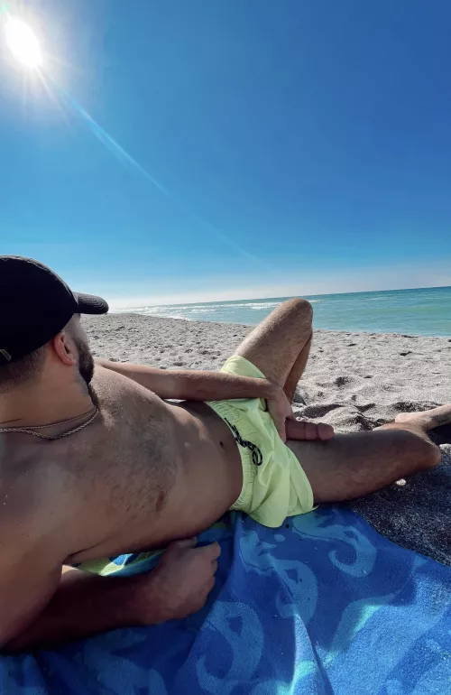 You see me like this at the beach, what do you do? by maxxmia