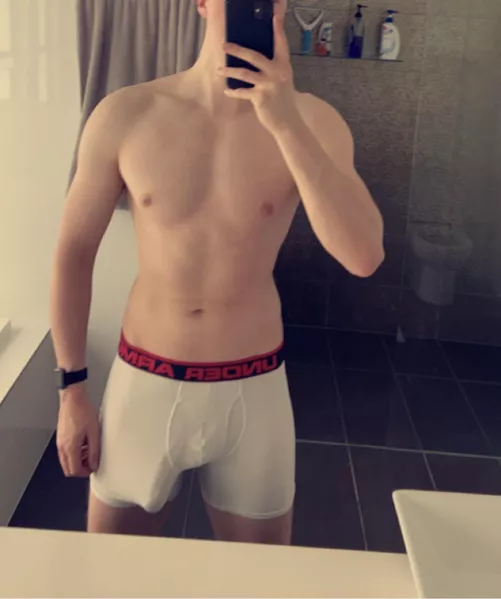 You see this at the gym, what do you do? by itsalecccc