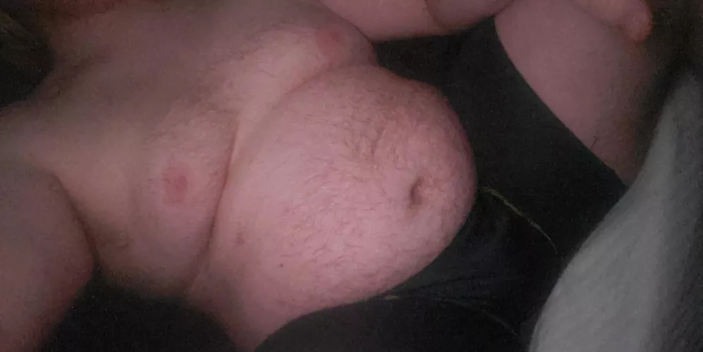 You seem cold. Get on over here and warm up ;) by Tankywoof