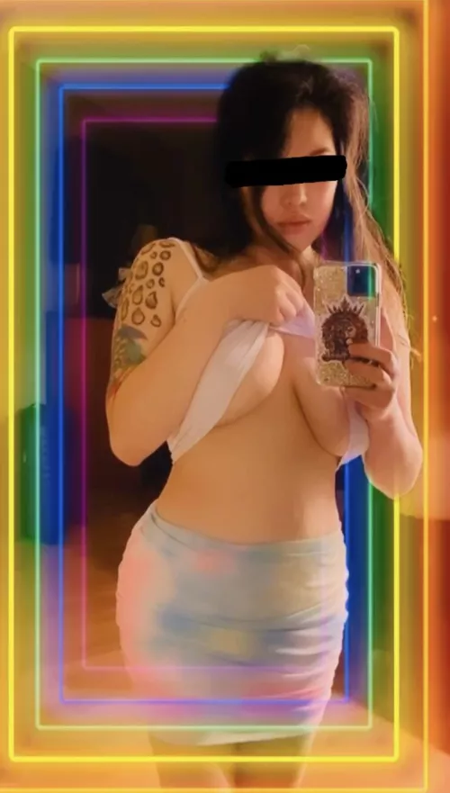 You should come through tonight, I’m chilling on the west side boo 💋 by asianmingming