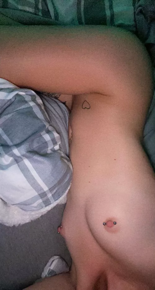 you should start your weekend off by playing with me ☺️ by EntertainmentOdd296