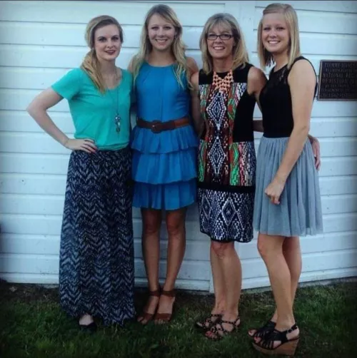 You taking the sexy milf mom or one of her 3 daughters? 😋🥵 by Elizabethann0206-1