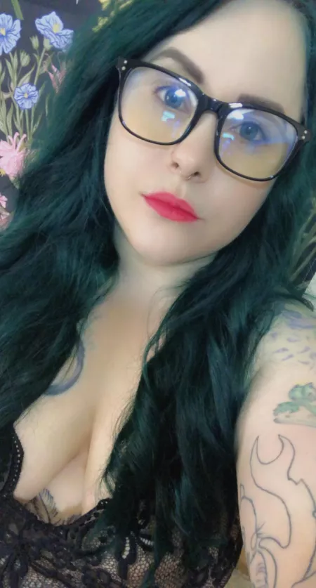 You think you can please me? by Thattattooedgirl_