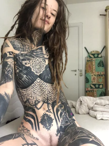 You think you could throw me around? by CeciMilky