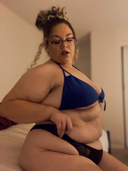 You up? You should be. by MollyPopxxxx