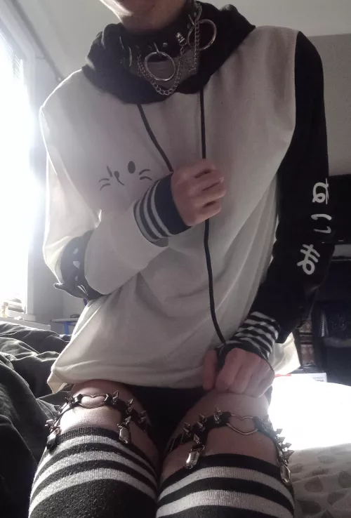 you wake up and see this, wyd? by JustAnotherAlt129