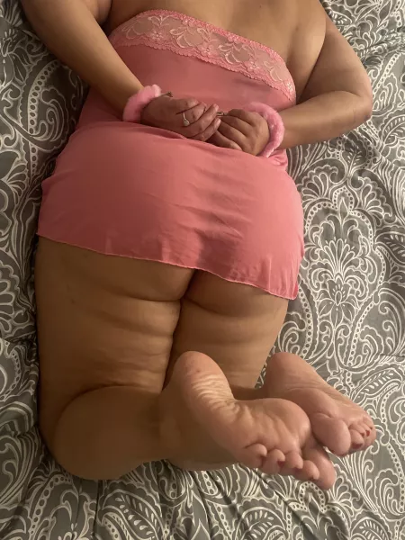 You walk in and I’m like this, what are you doing? by feet_of_a_queen