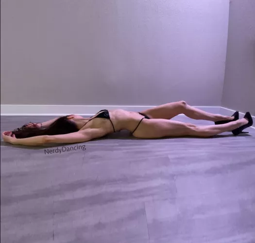 You wanna sunbathe indoors with me? (42F) by nerdydancing