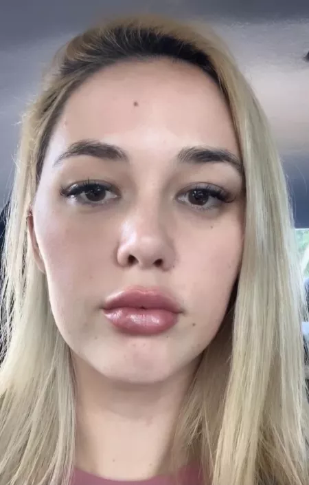 You wondering what those lips do? 👄 🍆 😈 by Ambergoeswild