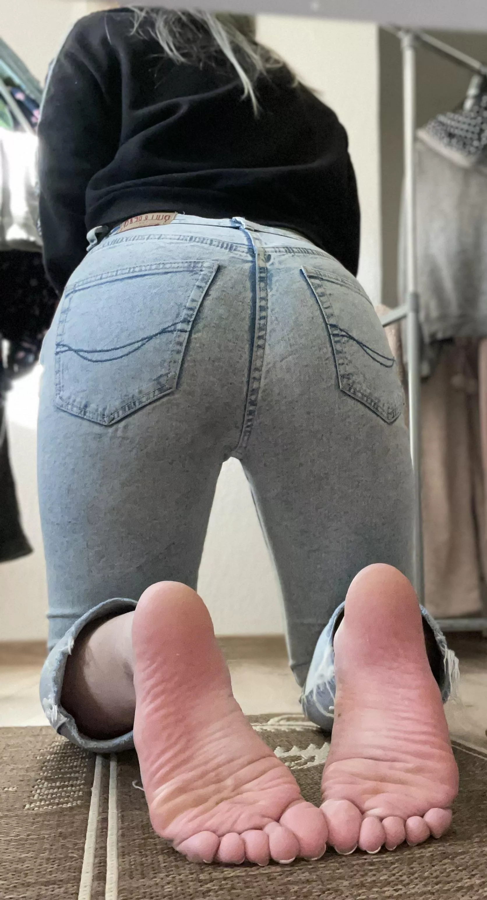 You wouldn’t be able to resist without these posted by leyllah