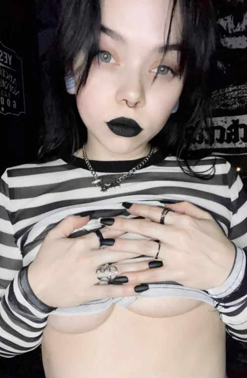 you’d be so blessed if i broke your heart by smokewitch13