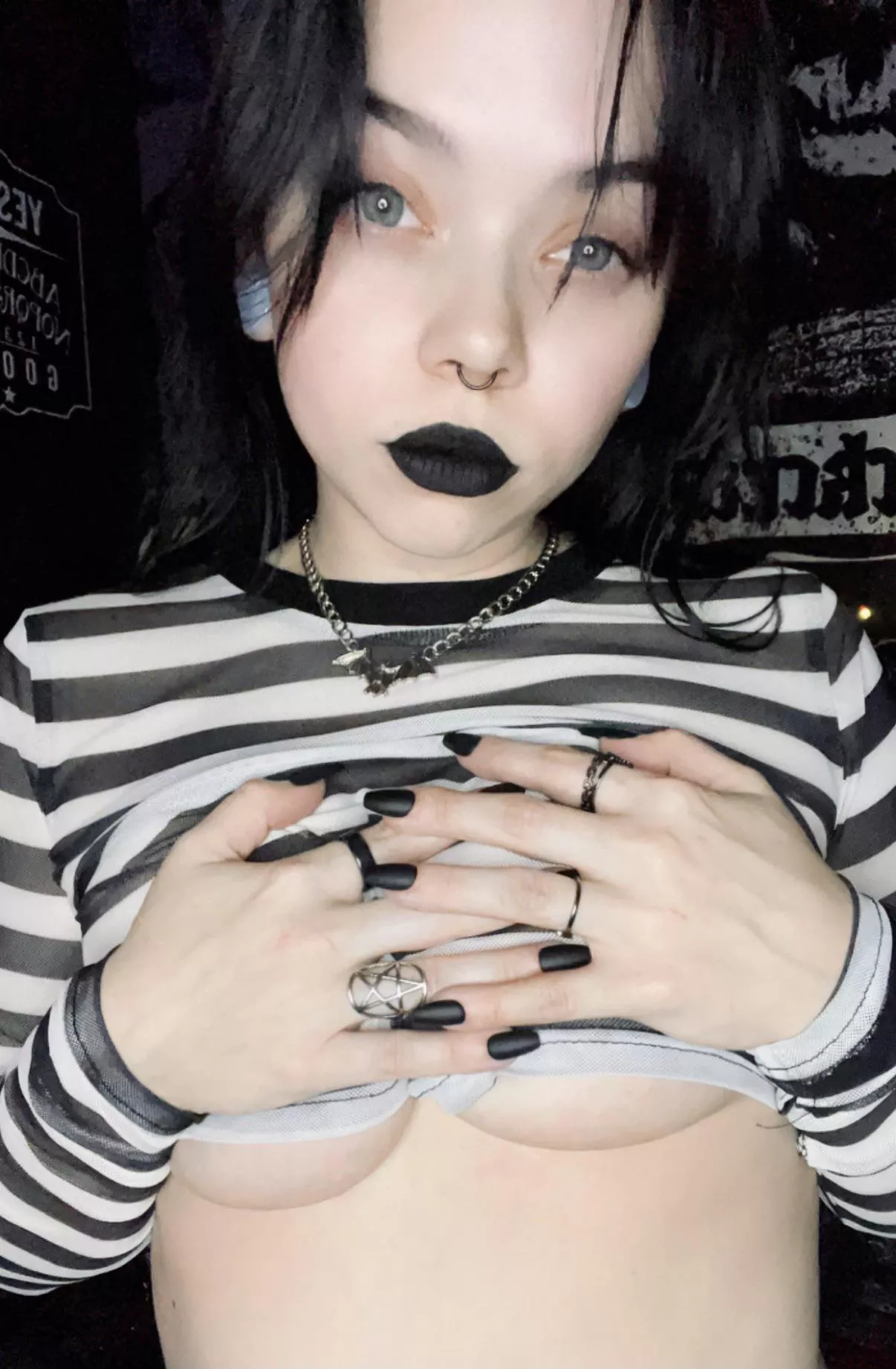 you’d be so blessed if i broke your heart posted by smokewitch13