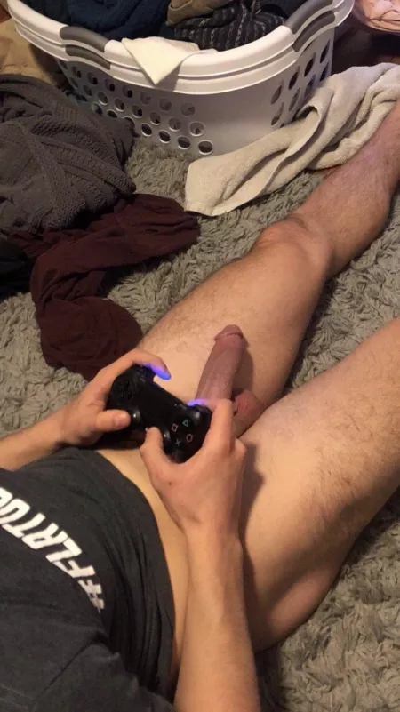 You’ll never guess who snuck this pic of me 😳😈 by dmvdan2345