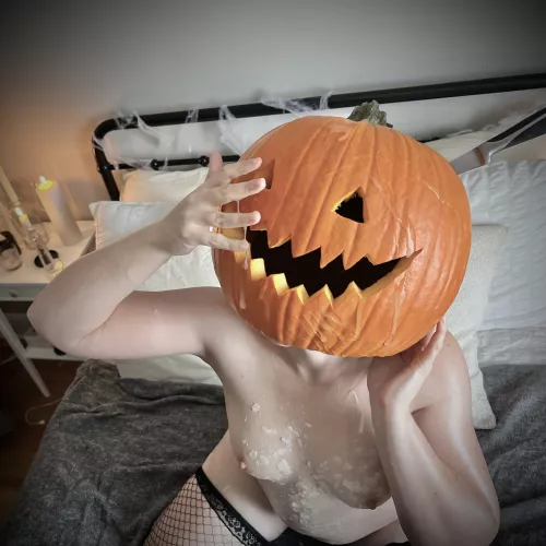 Young, dumb, and full of pum...pkin by clearlyselfloathing