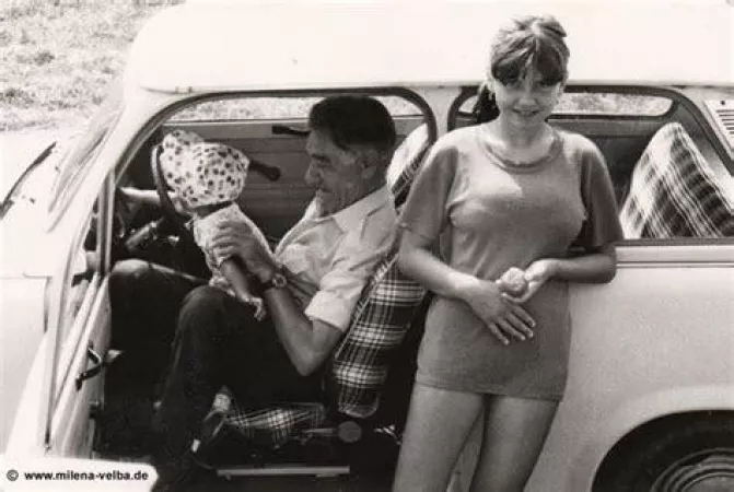 Young Milena as a early-teen by HolidayPhotograph700