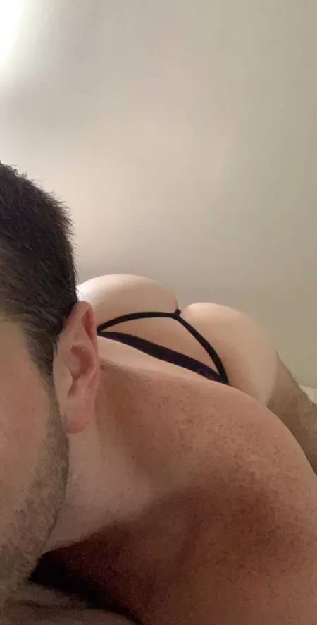 Your boyfriend comes between me and my Calvins by madcitybubble