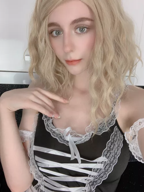 Your cutie maid [OC] by Tulpina