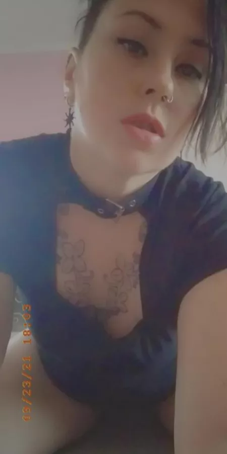 Your favorite amateur milf~NO PPV~full length vids sent to subs multiple times weekly~dick rates~customs~tons of content on my wall~come play! 👿 by MistyPlay