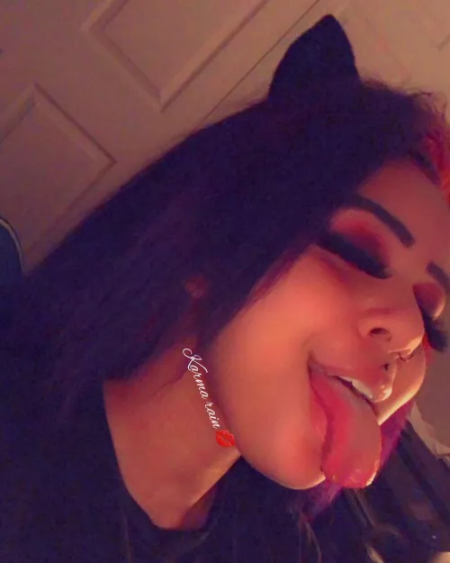 Your favorite cat girl🖤✨ by grungebaby666