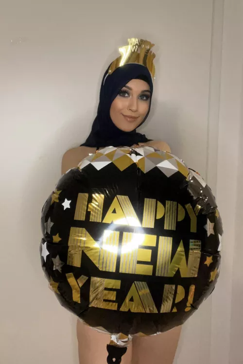 Your little new years slut 🎆💦👀 by fareeha_bakir