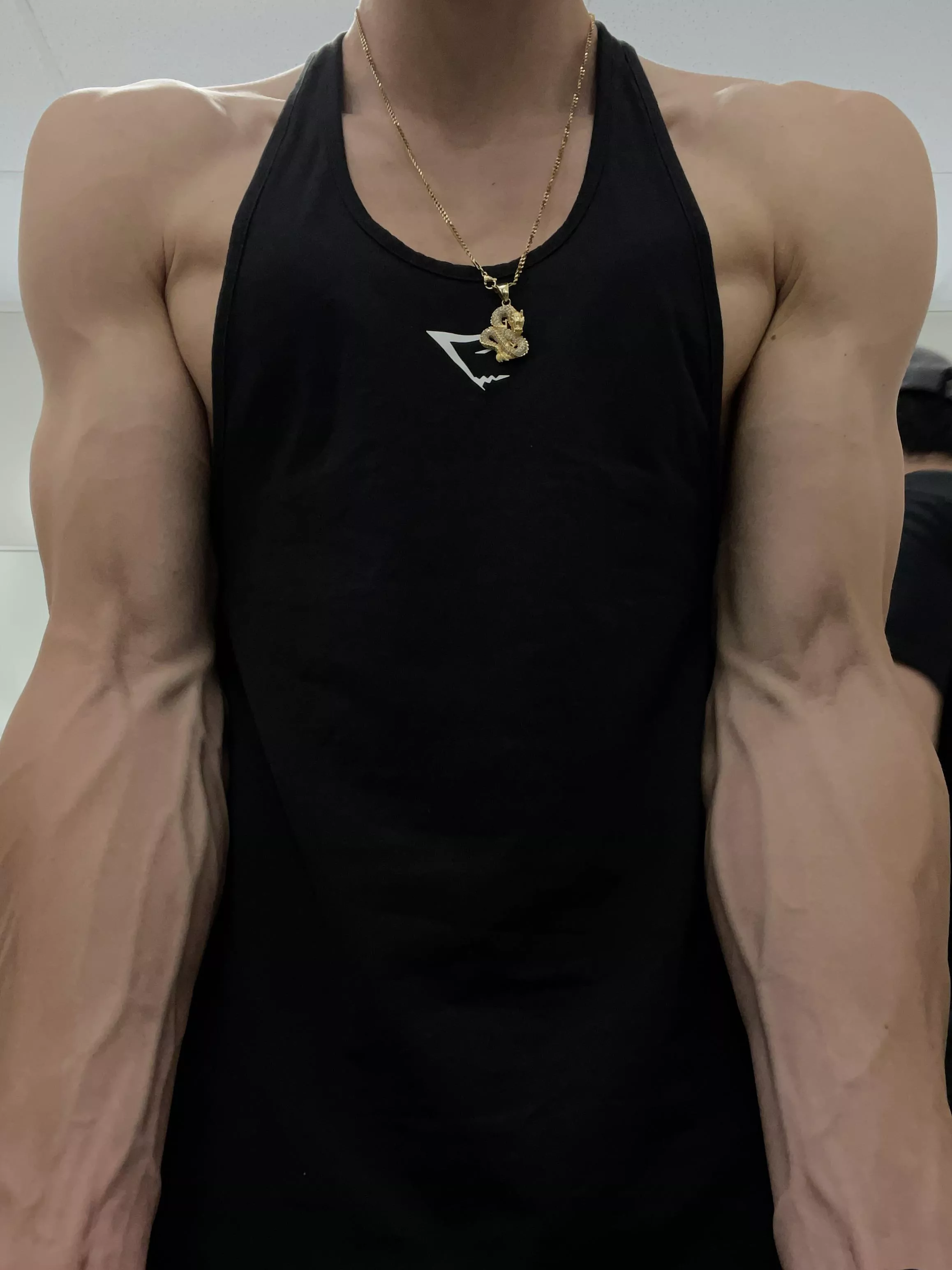 Your new choker is here 😌 posted by djvenomxx