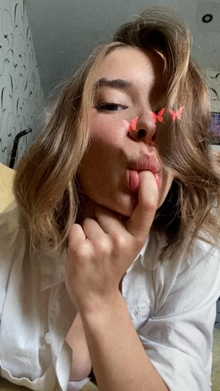 Your new girlfriend next door! 😍💋 by Repulsive_Umpire_709