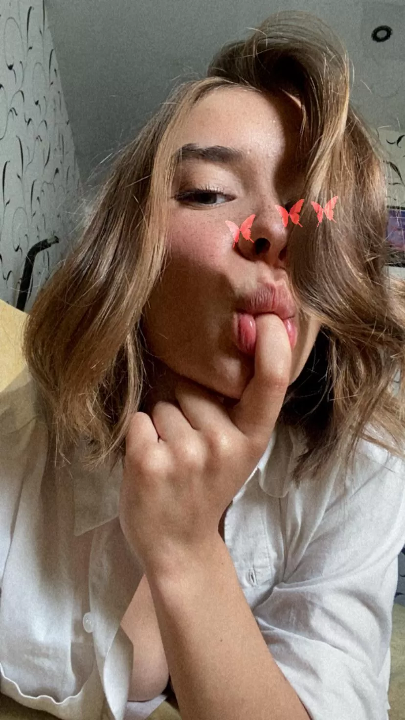 Your new girlfriend next door! 😍💋 posted by Repulsive_Umpire_709