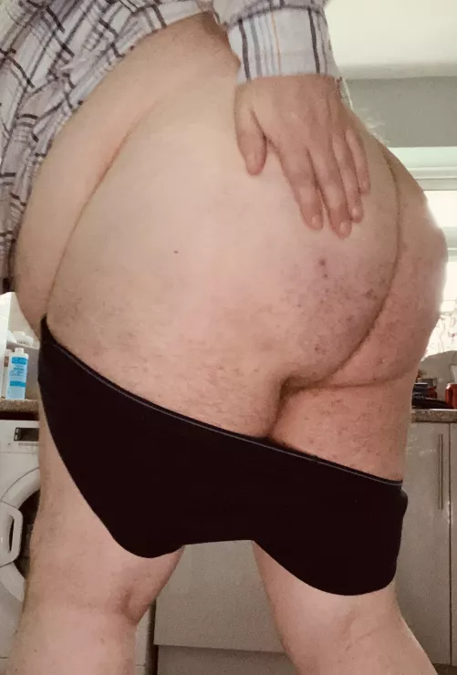 Your regular reminder that I have an enormous fat ass by FatBrianBristol