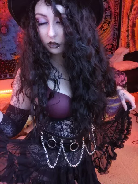 Your scary god mother is here 🖤🦇 by xdream_scapex