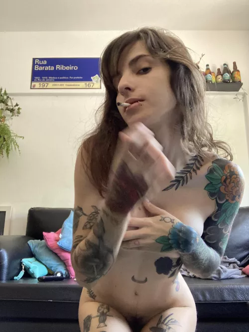 Your stoner neighbor by thataof