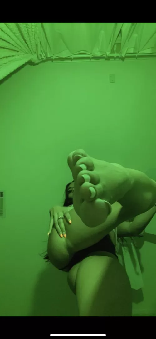 Your view before I step on you 😏 by lilmiisspeak