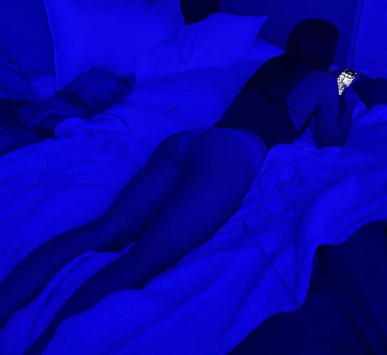 Your wife is out of town and my parents are on vacation by okinawangirll