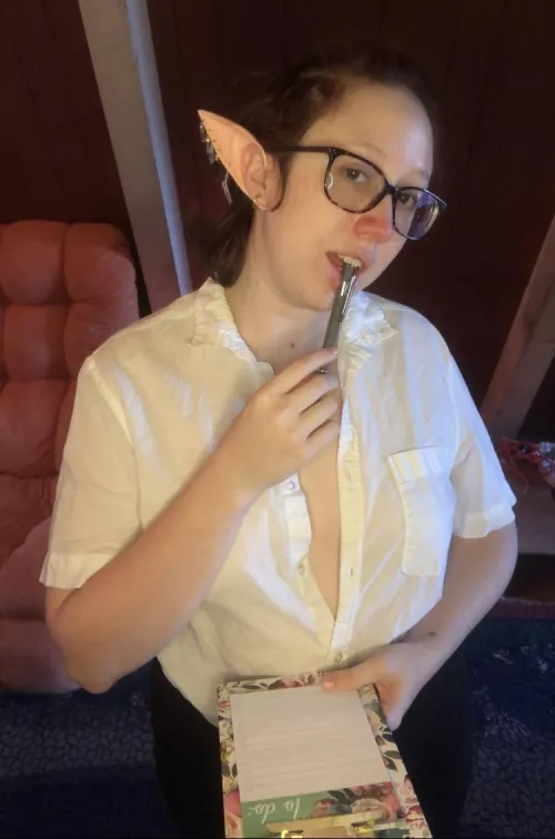 You’ve heard of femboi hooters, but what abt androgynous elf taco bell? by twizzie22