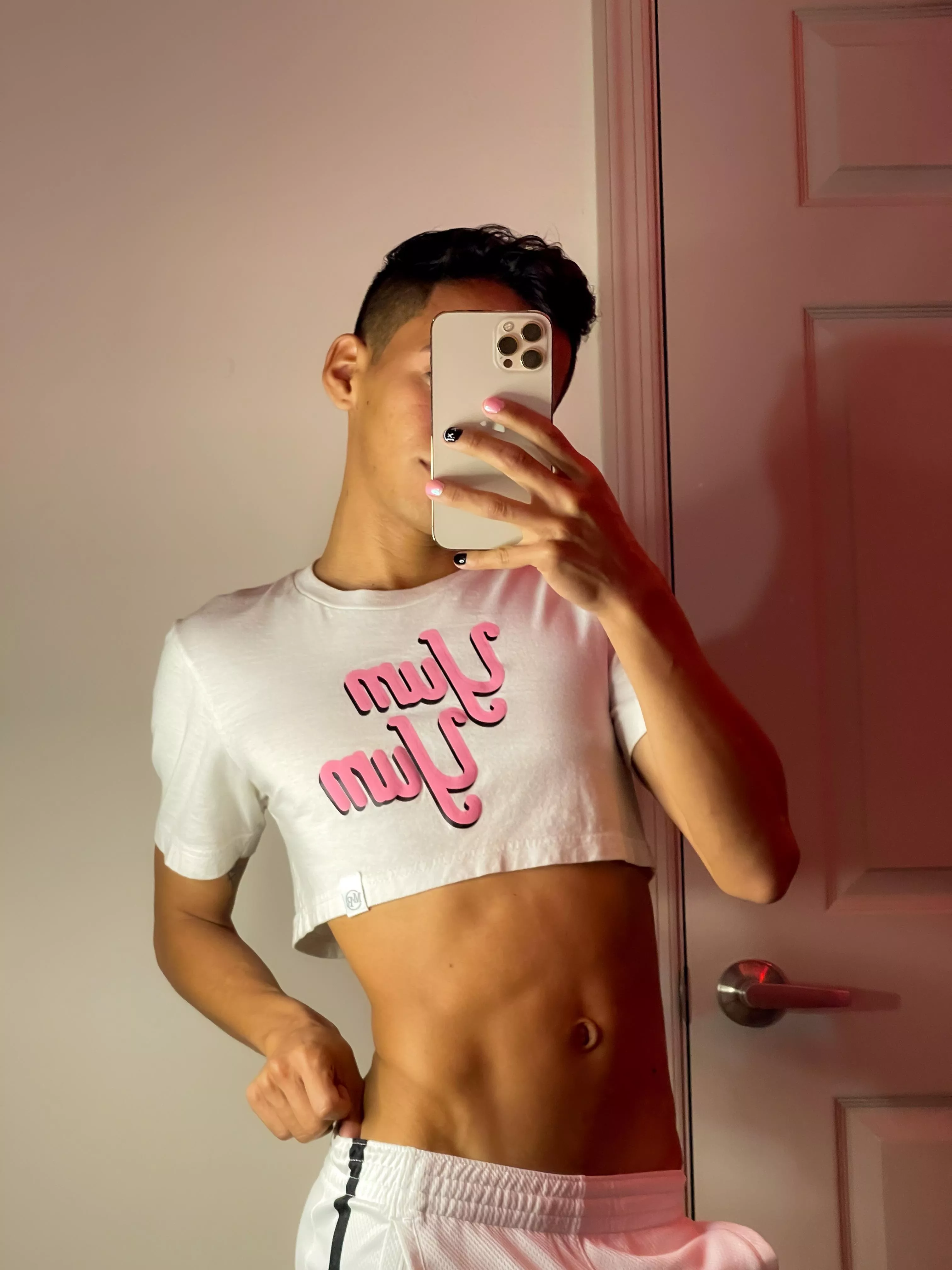 Yum Yum 🤤 posted by colombian_twink