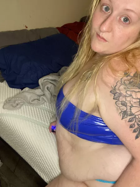 Yummy yummy tummy by SolaG1998